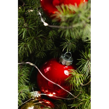 Albero natalizio decorato